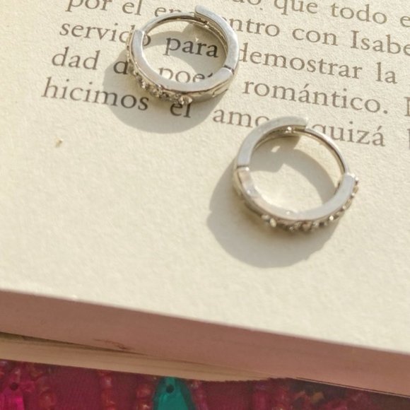 WHITE GOLD PAVE HUGGIES - Picture 2 of 5